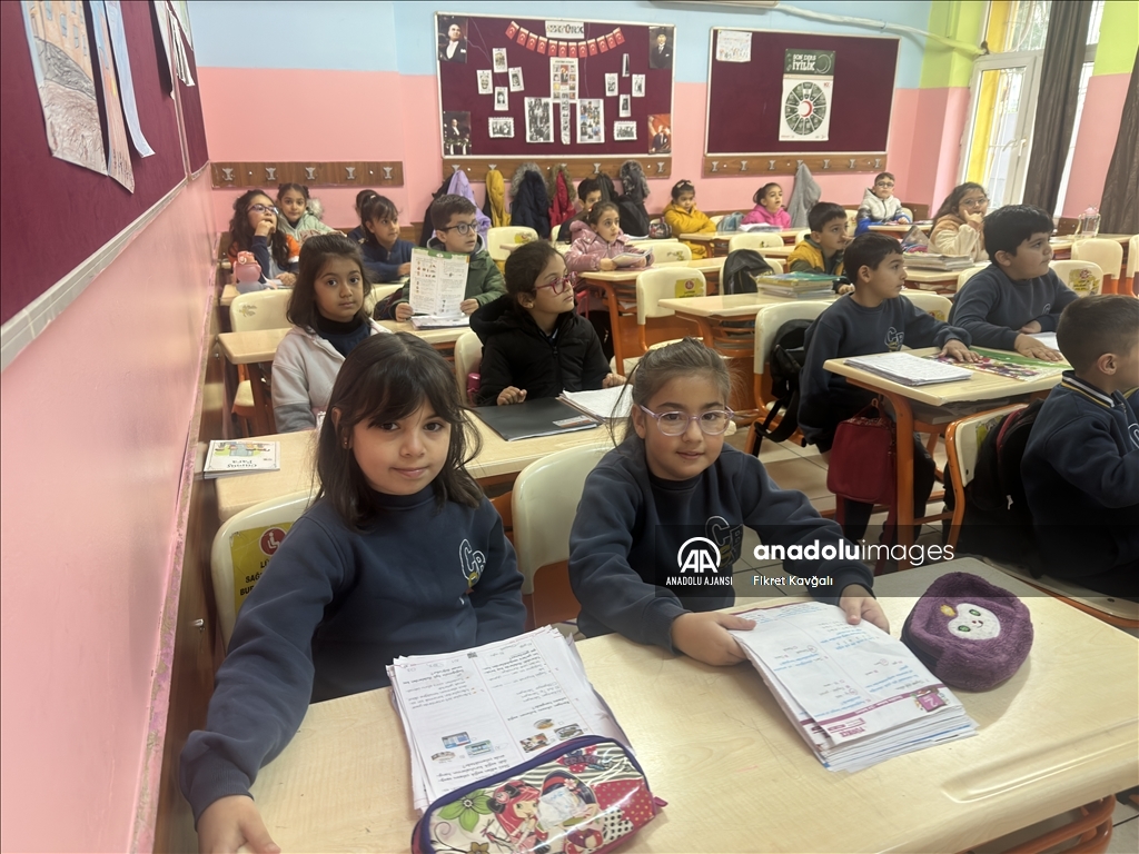 Okullarda yarıyıl tatili sonrası ilk ders zili çaldı
