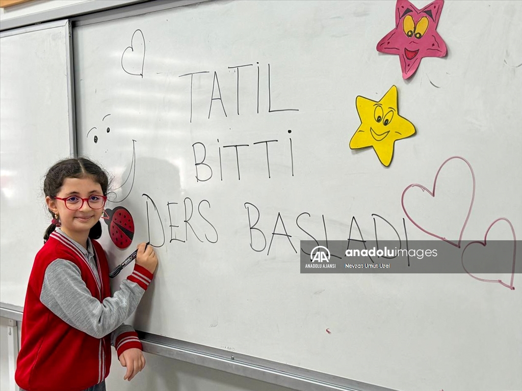 Okullarda yarıyıl tatili sonrası ilk ders zili çaldı