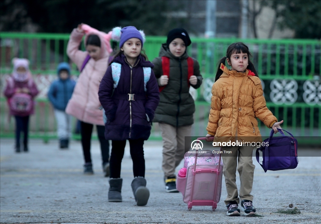 Okullarda yarıyıl tatili sonrası ilk ders zili çaldı