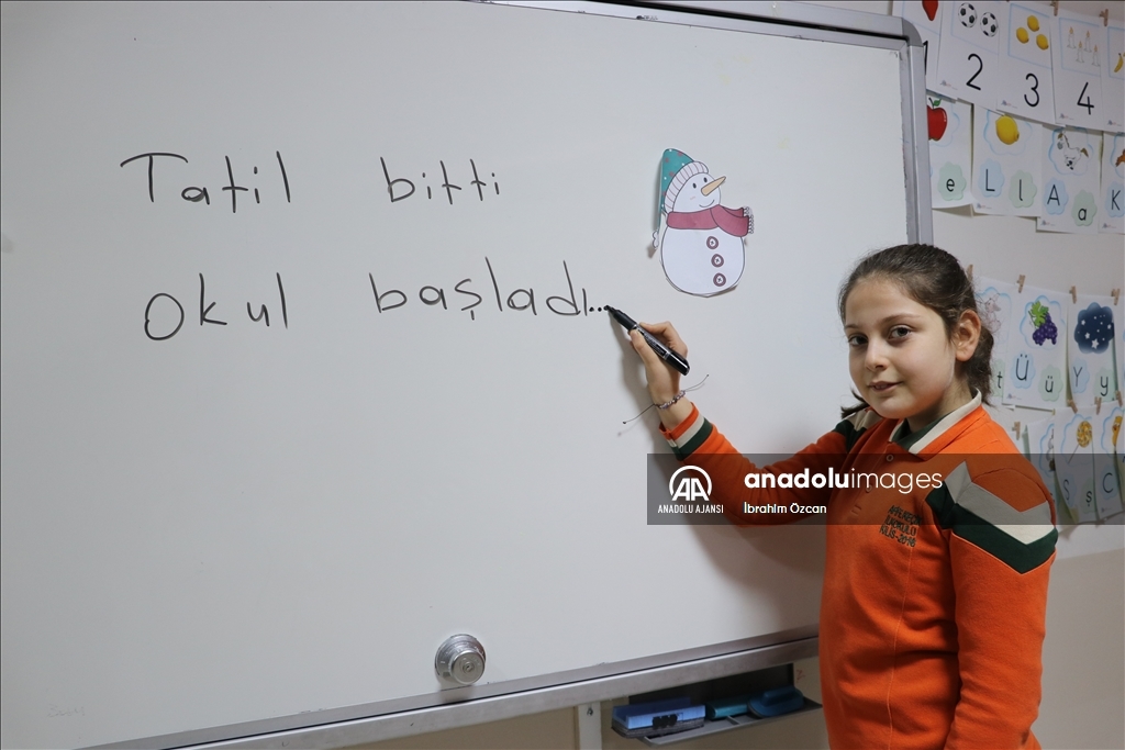 Okullarda yarıyıl tatili sonrası ilk ders zili çaldı