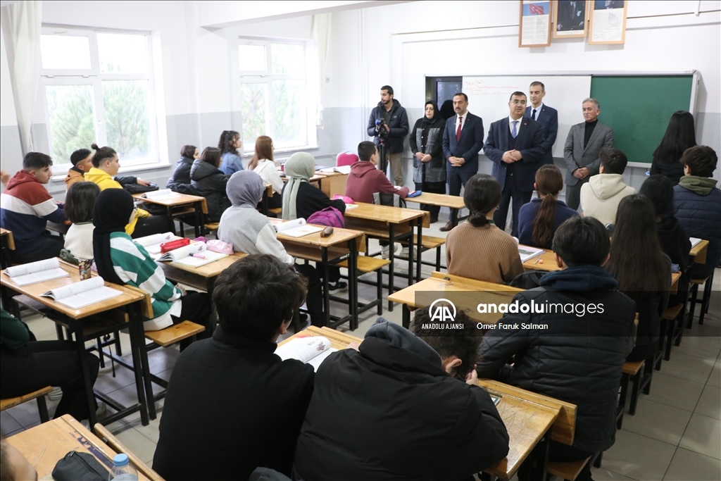 Okullarda yarı yıl tatili sonrası ilk ders zili çaldı