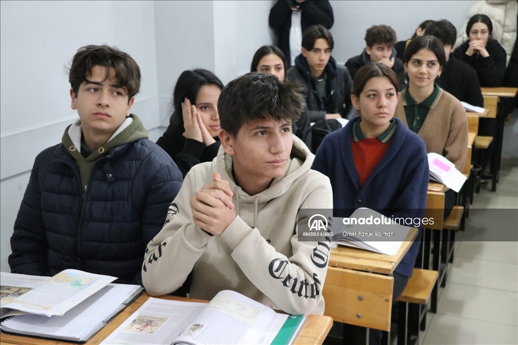 Okullarda yarı yıl tatili sonrası ilk ders zili çaldı