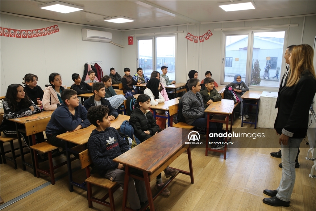 Adana, Mersin, Hatay ve Osmaniye'de yarıyıl tatili sonrası ilk ders zili çaldı