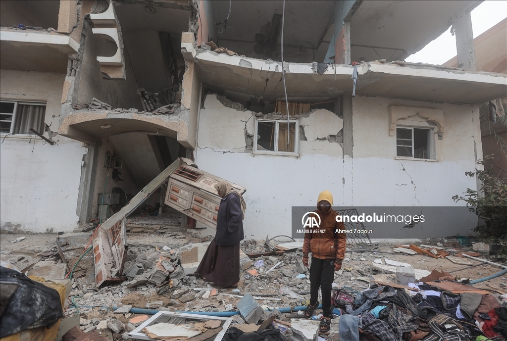 Israeli attacks continue in Gaza 