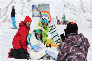 Iran: Skijaška sezona nadomak Teherana u punom jeku 