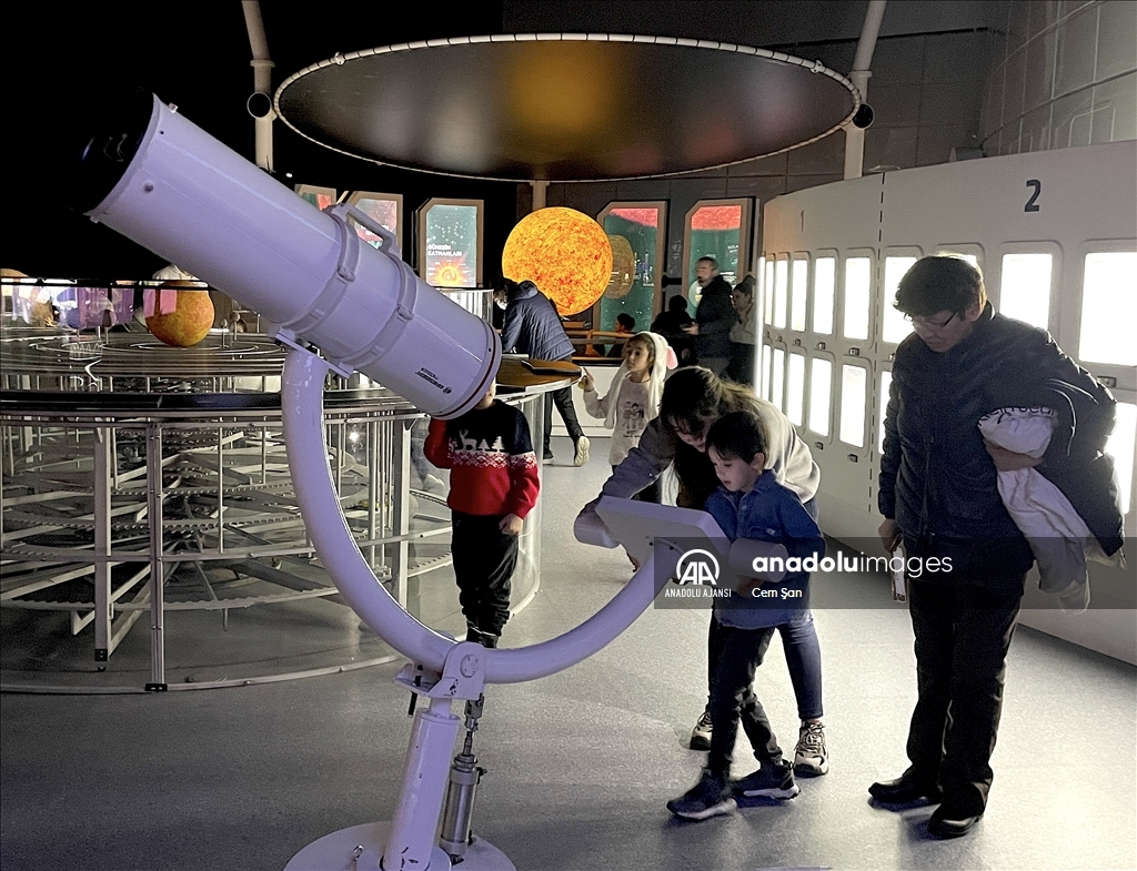 Gökmen Uzay Havacılık Eğitim Merkezinde çocuklara astronot eğitimi verilecek