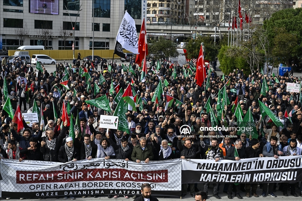 Gazze Dayanışma Platformunca İstanbul'da Gazze için yürüyüş düzenlendi