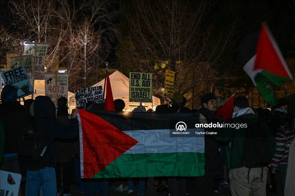 Demonstration against ban on Stanford student sit-ins in California 