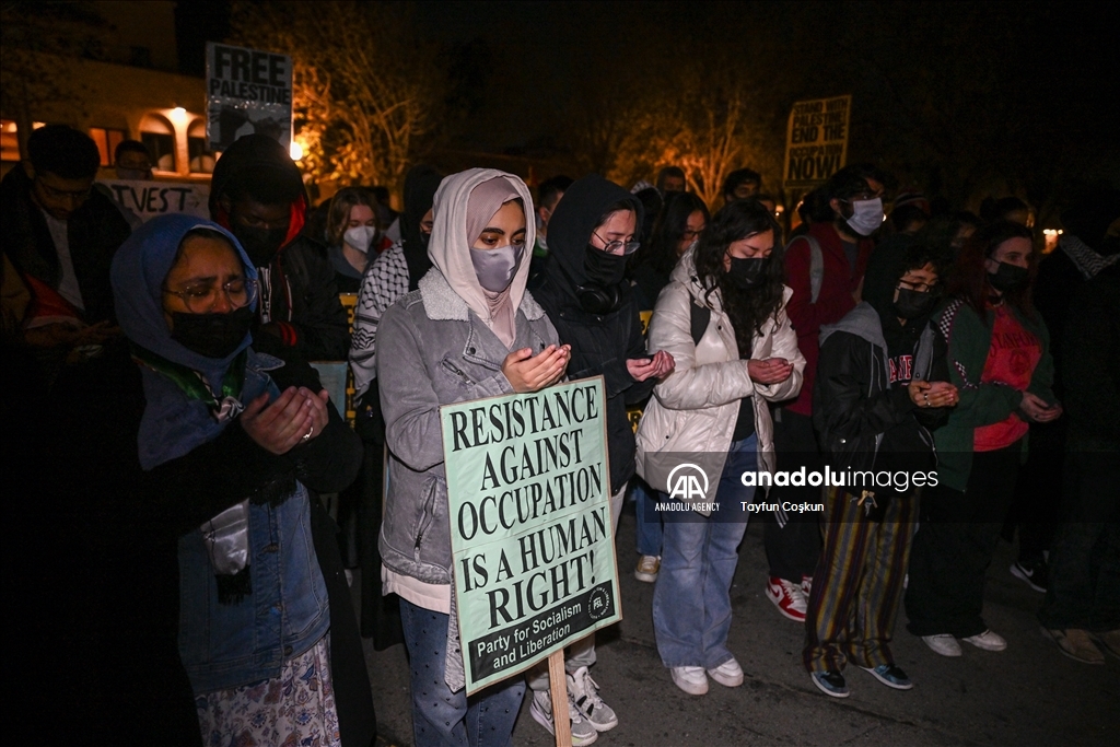 Demonstration against ban on Stanford student sit-ins in California 