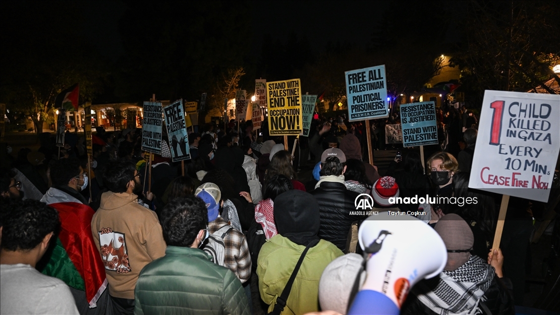 Demonstration against ban on Stanford student sit-ins in California 