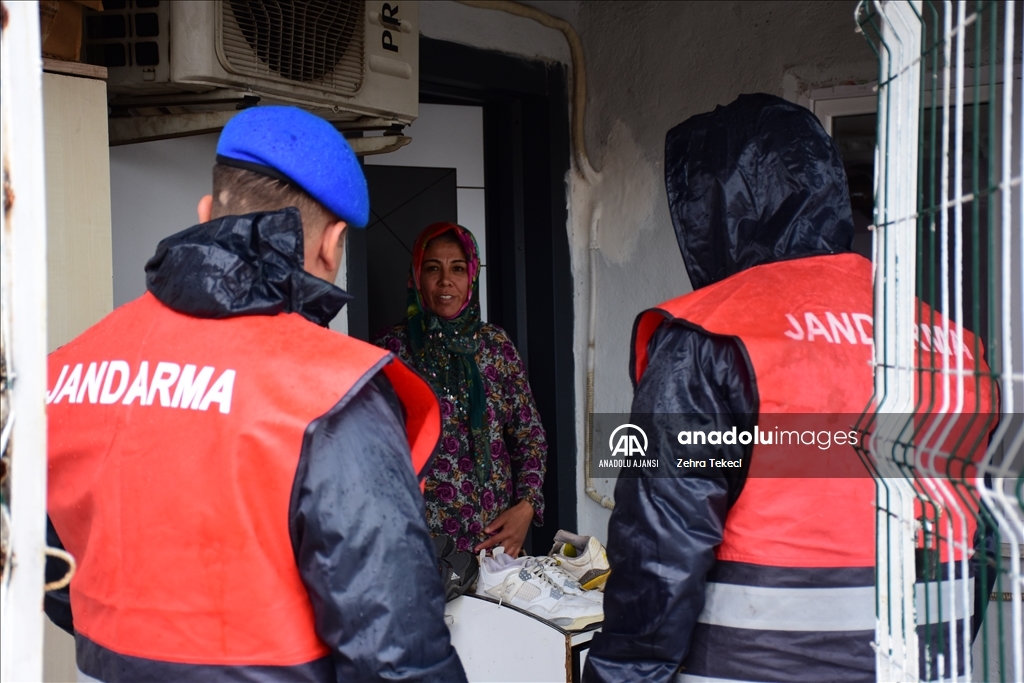 Antalya'da selden etkilenen bölgelerde temizlik başlatıldı