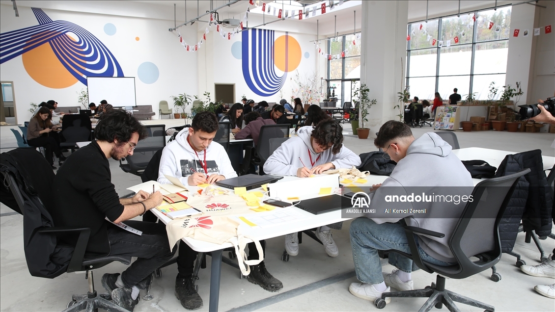 Huawei Türkiye, Hatay'da "Afet Yönetimi Teknolojileri Fikir Maratonu" düzenledi