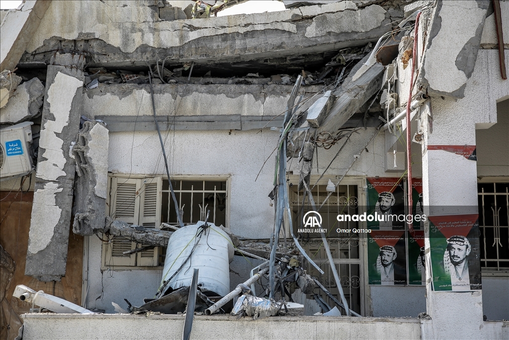 Israel demolishes the house of Palestinian leader Arafat in Gaza