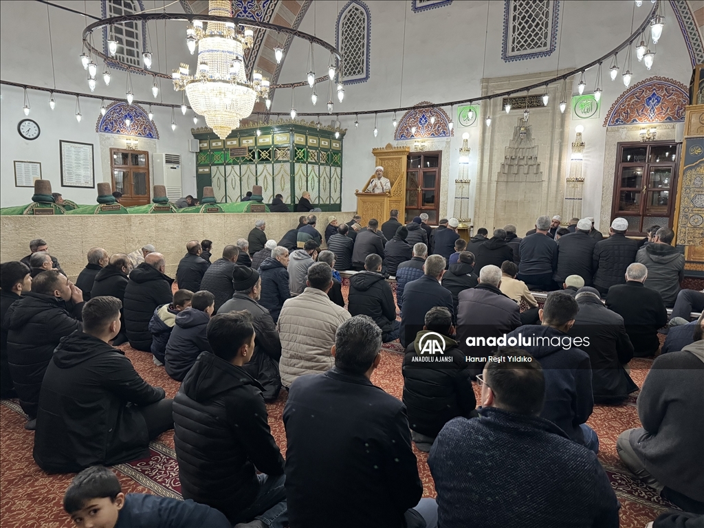 Karaman'da Berat Kandili dualarla idrak edildi