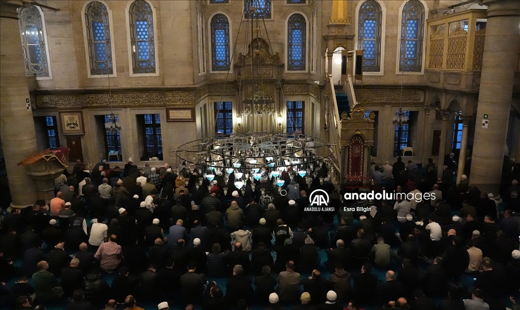 İstanbul'da Berat Kandili idrak edildi