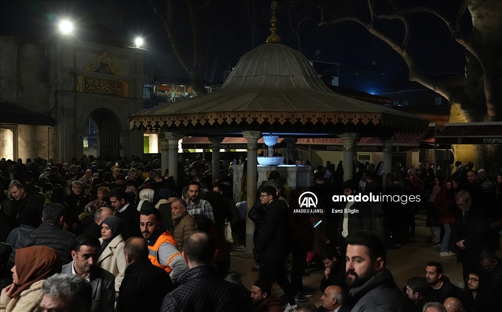 İstanbul'da Berat Kandili idrak edildi