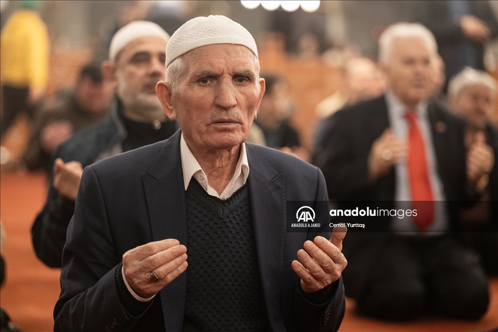 İstanbul'da Berat Kandili idrak edildi