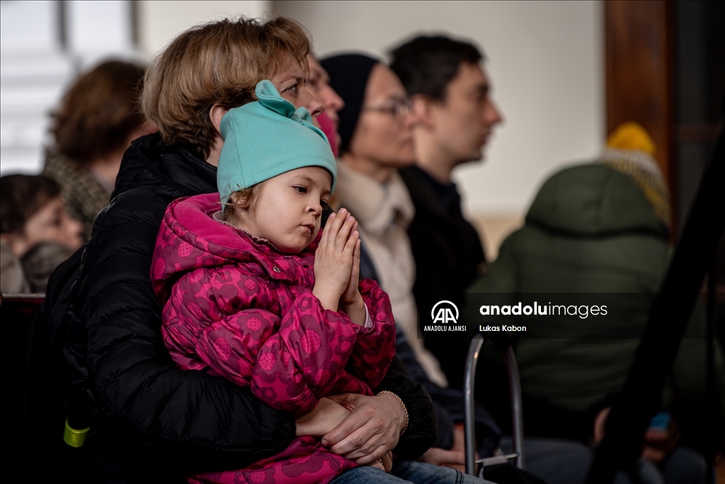 Çekya, Rusya-Ukrayna savaşının 2. yılı nedeniyle ayin düzenlendi
