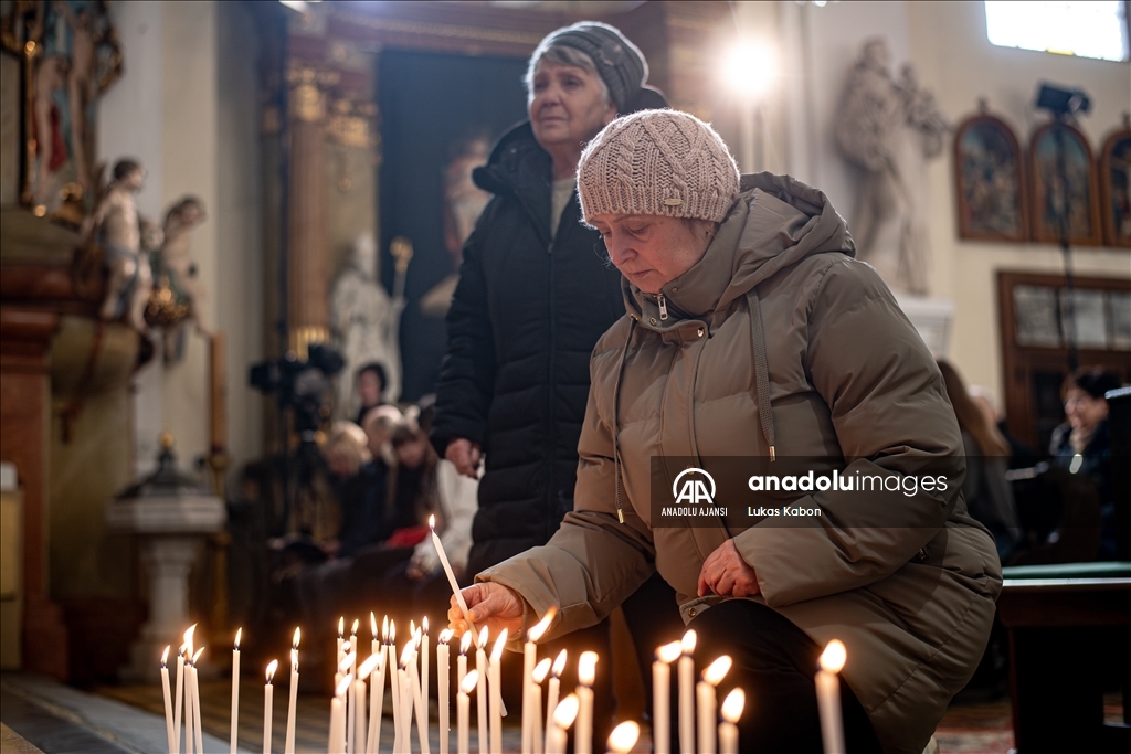 Çekya, Rusya-Ukrayna savaşının 2. yılı nedeniyle ayin düzenlendi