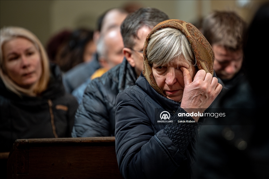 Çekya, Rusya-Ukrayna savaşının 2. yılı nedeniyle ayin düzenlendi