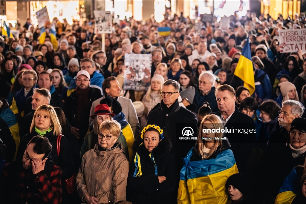 Almanya'da, Rusya-Ukrayna savaşının 2. yılı nedeniyle gösteri düzenlendi