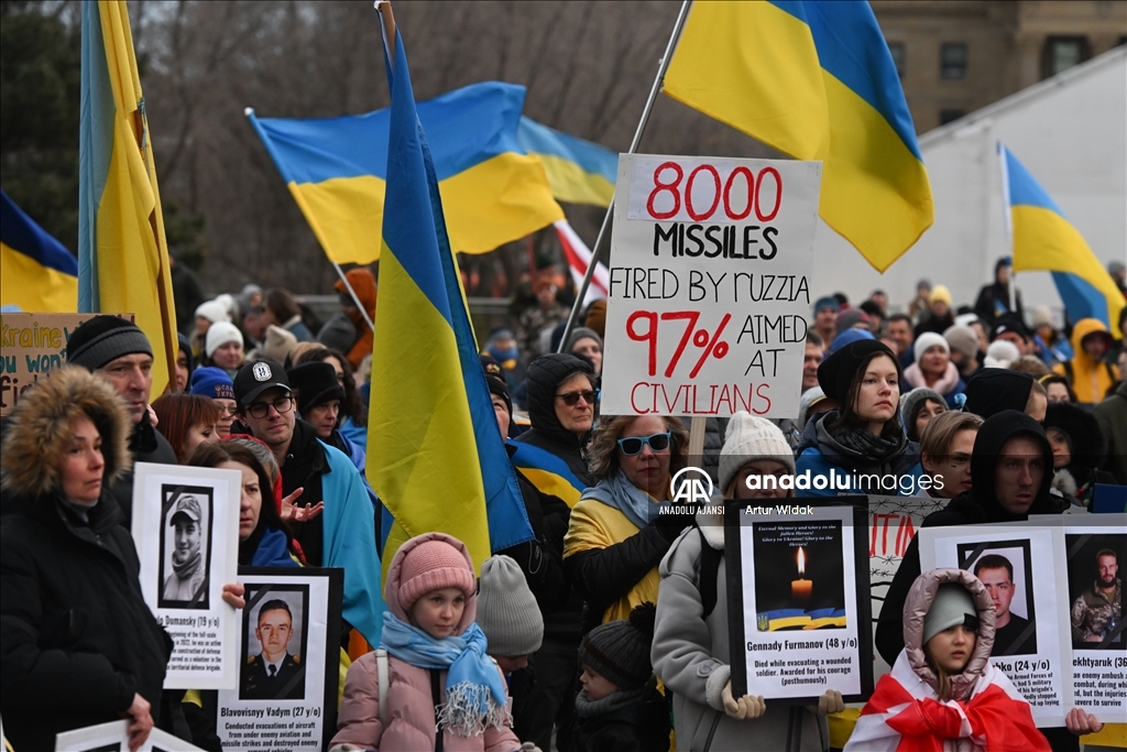 Kanada'da Ukrayna'ya destek gösterisi düzenlendi