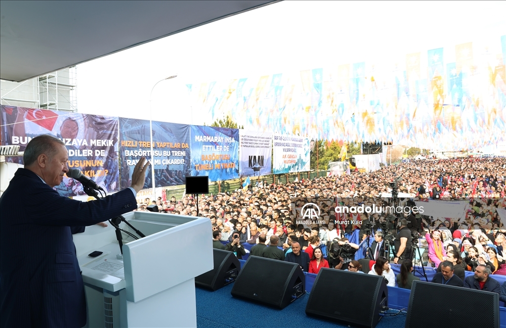 Cumhurbaşkanı Erdoğan, partisinin Kütahya mitingine katıldı