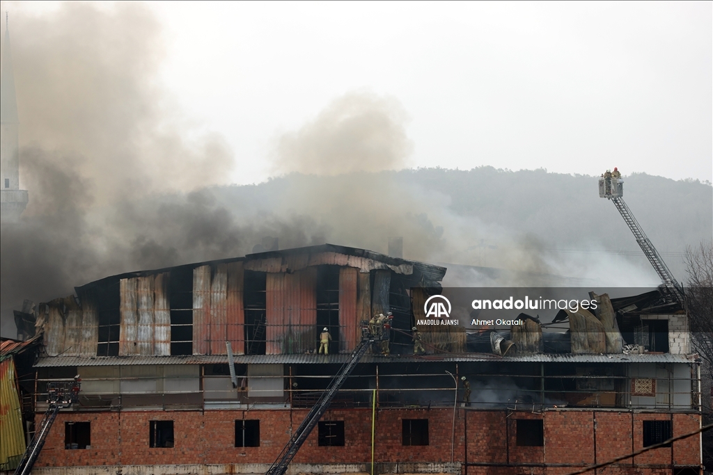 Beykoz'da depoda çıkan yangın kontrol altına alındı