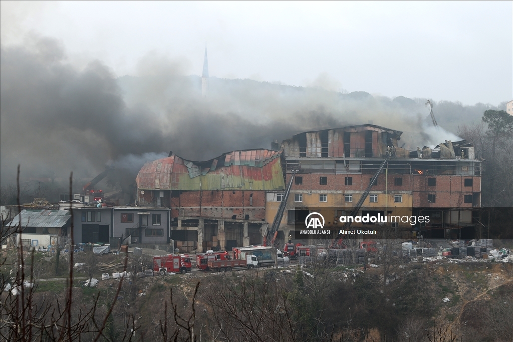 Beykoz'da depoda çıkan yangın kontrol altına alındı