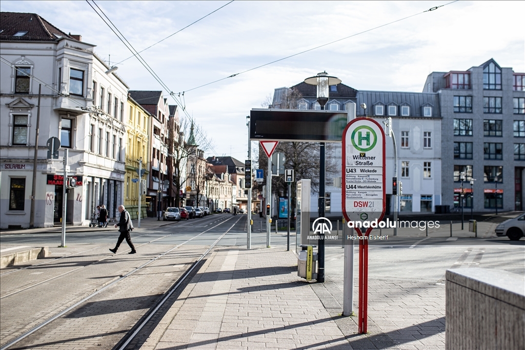 Almanya'da toplu taşıma çalışanları iki günlük greve gitti