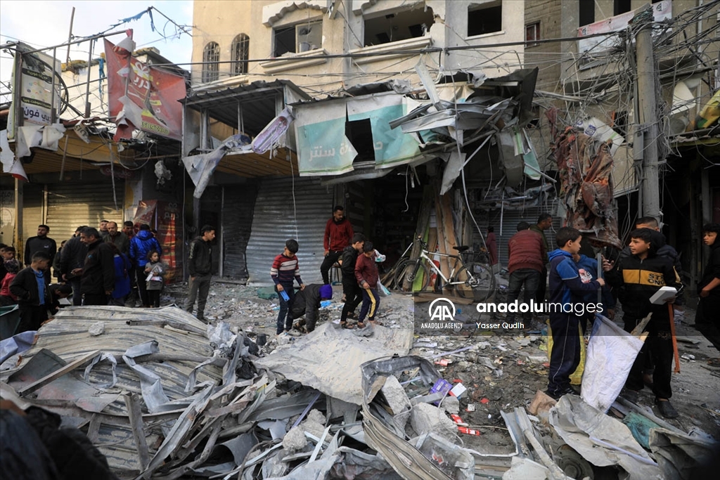 Продолжуваат нападите на израелската армија врз Појасот Газа