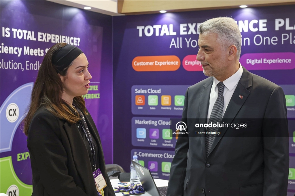 وزير التجارة التركي يشارك في معرض التكنولوجيا بالرياض