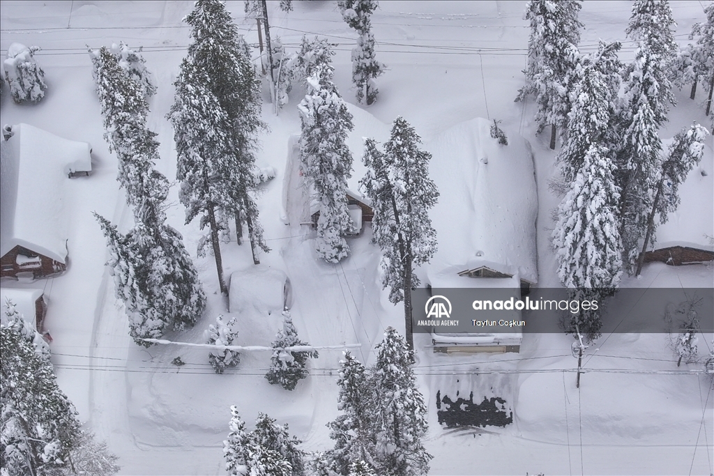 Snow blanketed Donner Lake area of Truckee in California