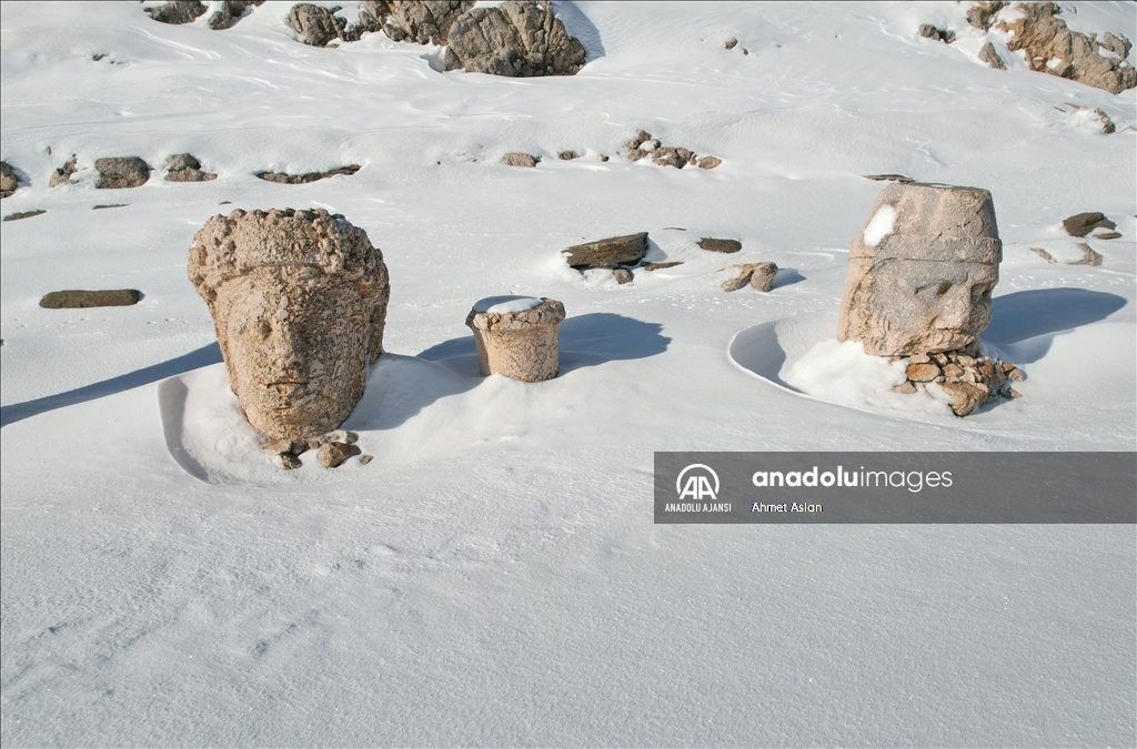Adıyaman'da, tarihe ışık tutan Nemrut Dağı Ören Yeri