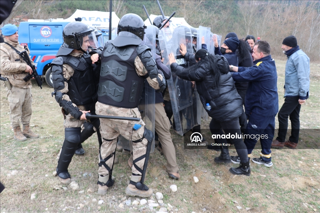 Karabük'te "Saha Uzantılı TAMP Deprem Tatbikatı" yapıldı