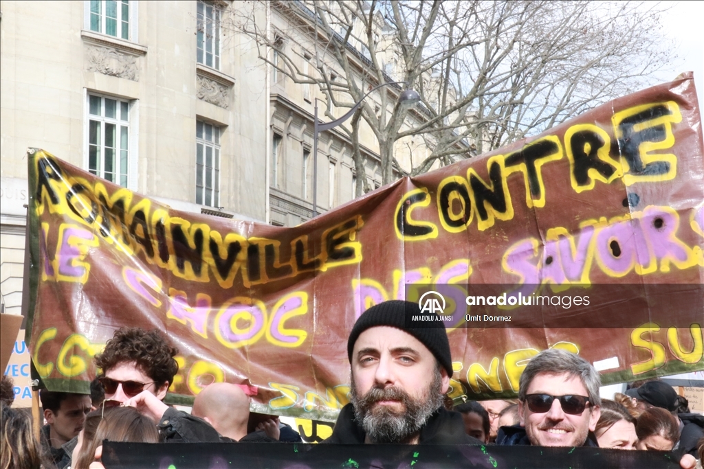 Seine-Saint-Denis'li öğretmenler Fransa'daki "okul ayrımcılığını" protesto etti