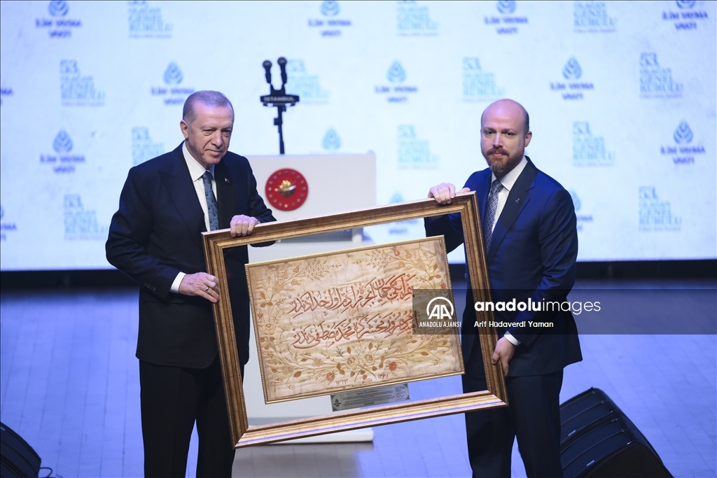 Cumhurbaşkanı Erdoğan, İlim Yayma Vakfı 53. Olağan Genel Kurulu'na katıldı