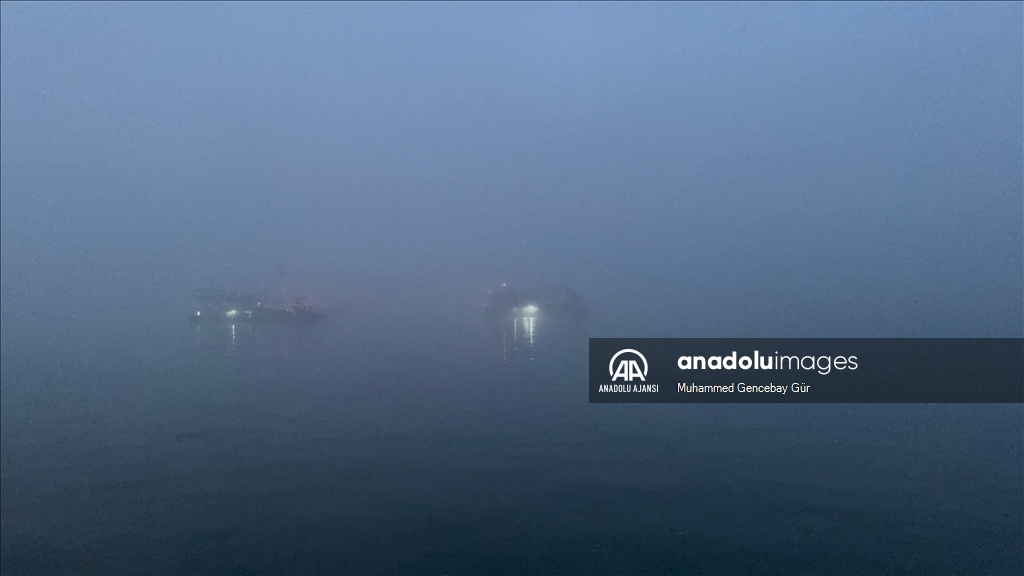 İstanbul Boğazında gemi trafiği askıya alındı