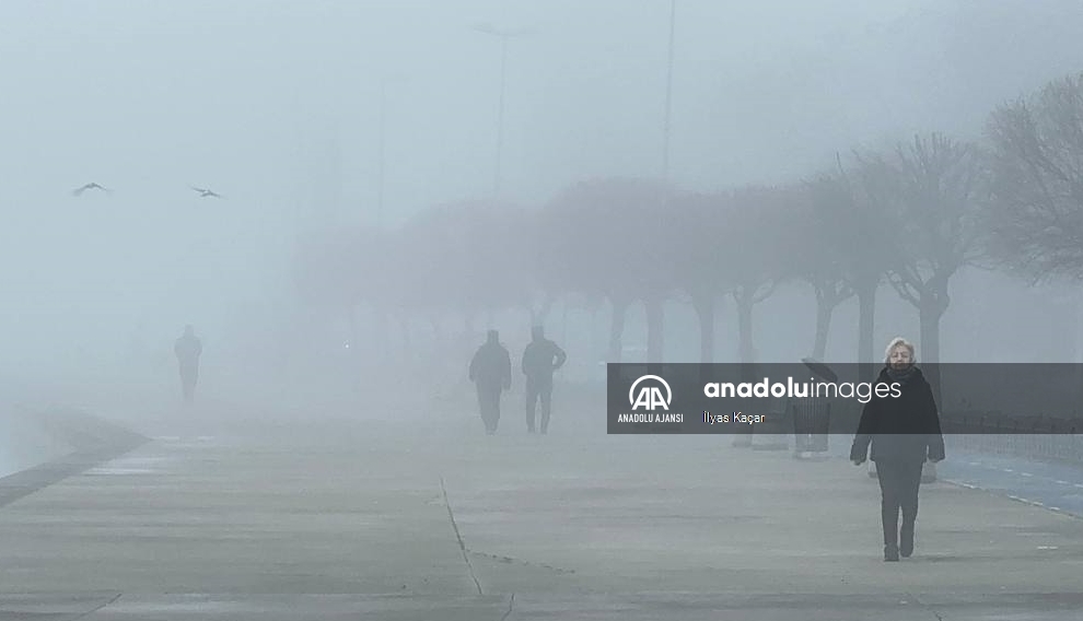 İstanbul'un kuzey ve yüksek kesimlerinde sis etkili oluyor