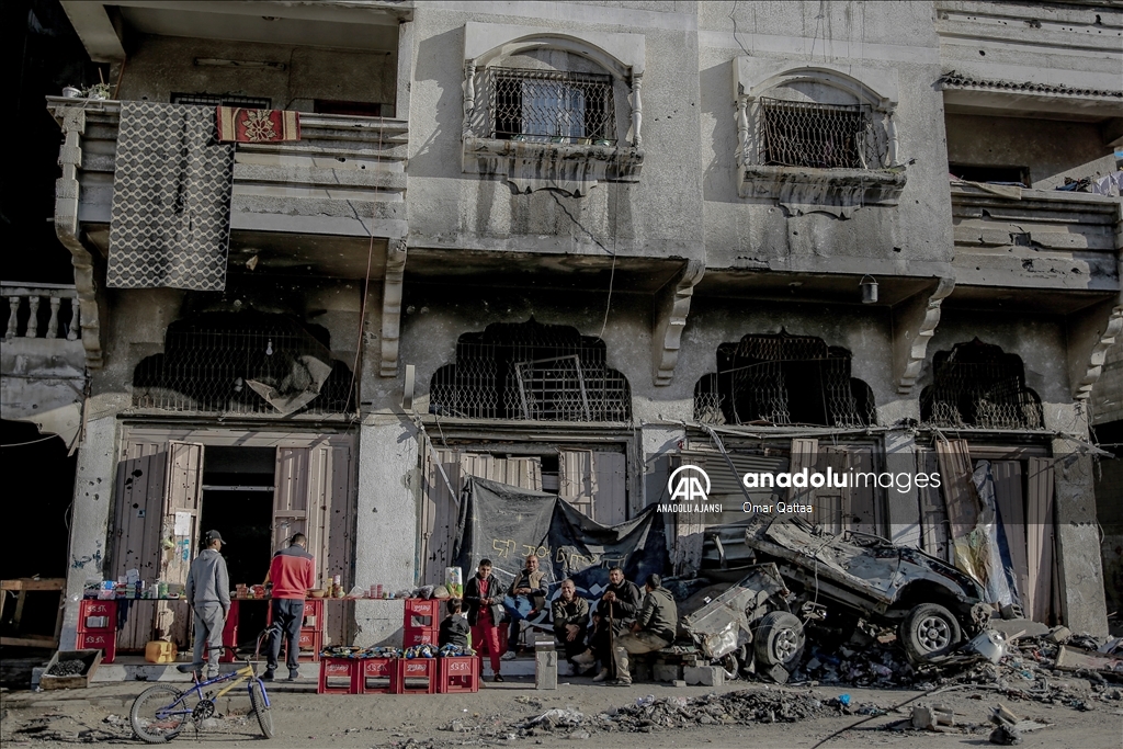 İsrail'in harabeye çevirdiği Gazze kentinde günlük yaşam