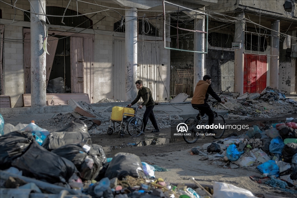 İsrail'in harabeye çevirdiği Gazze kentinde günlük yaşam