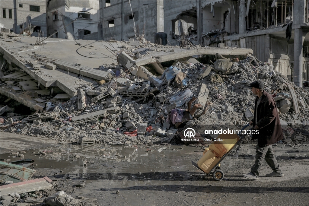 İsrail'in harabeye çevirdiği Gazze kentinde günlük yaşam