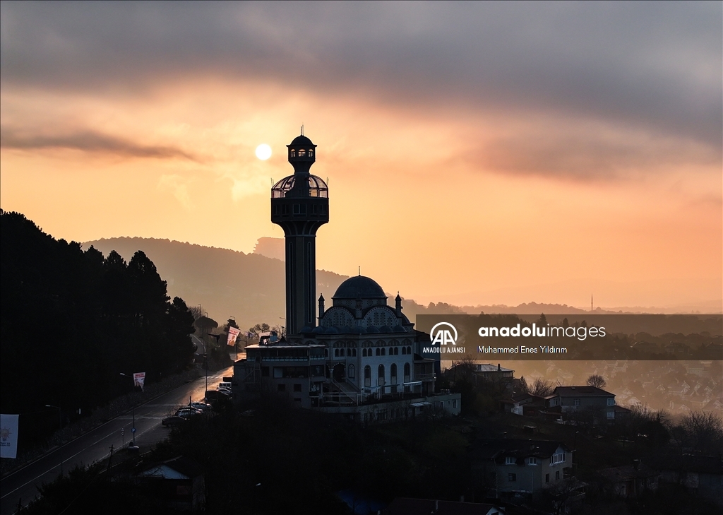 İstanbul'un kuzey ve yüksek kesimlerinde sis etkili oluyor