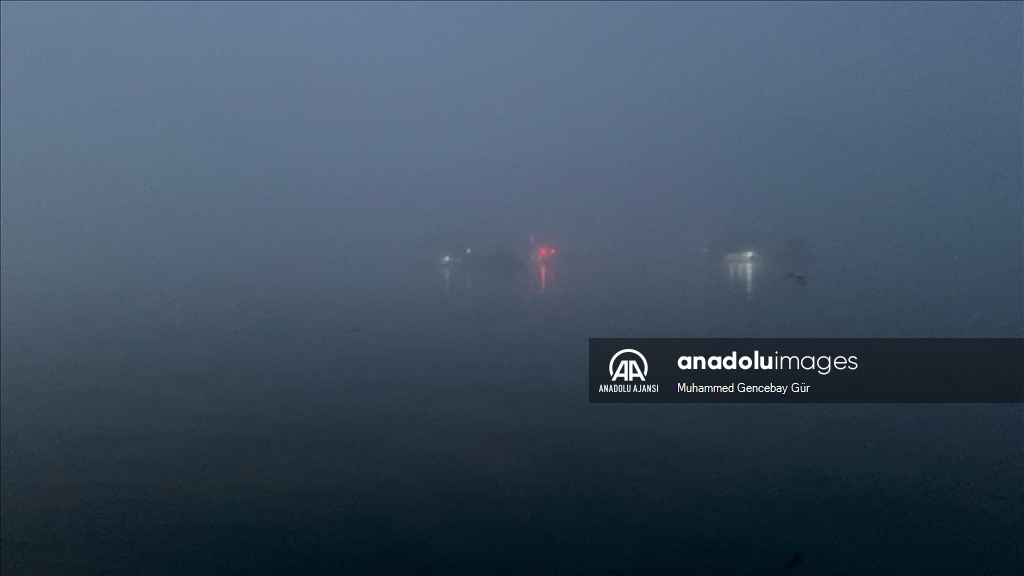 İstanbul Boğazında gemi trafiği askıya alındı