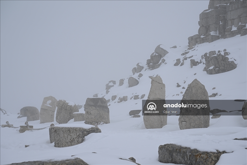 Nemrut Dağı Ören Yeri ziyaretçilerini ağırlıyor