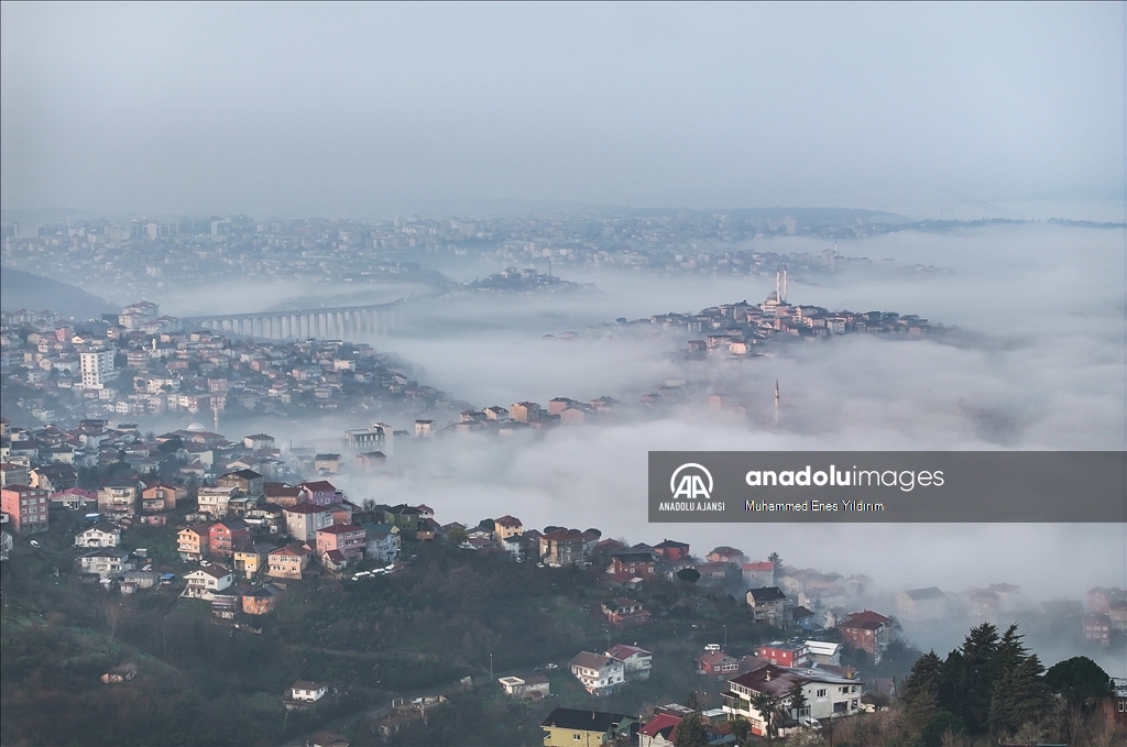İstanbul'un kuzey ve yüksek kesimlerinde sis etkili oluyor