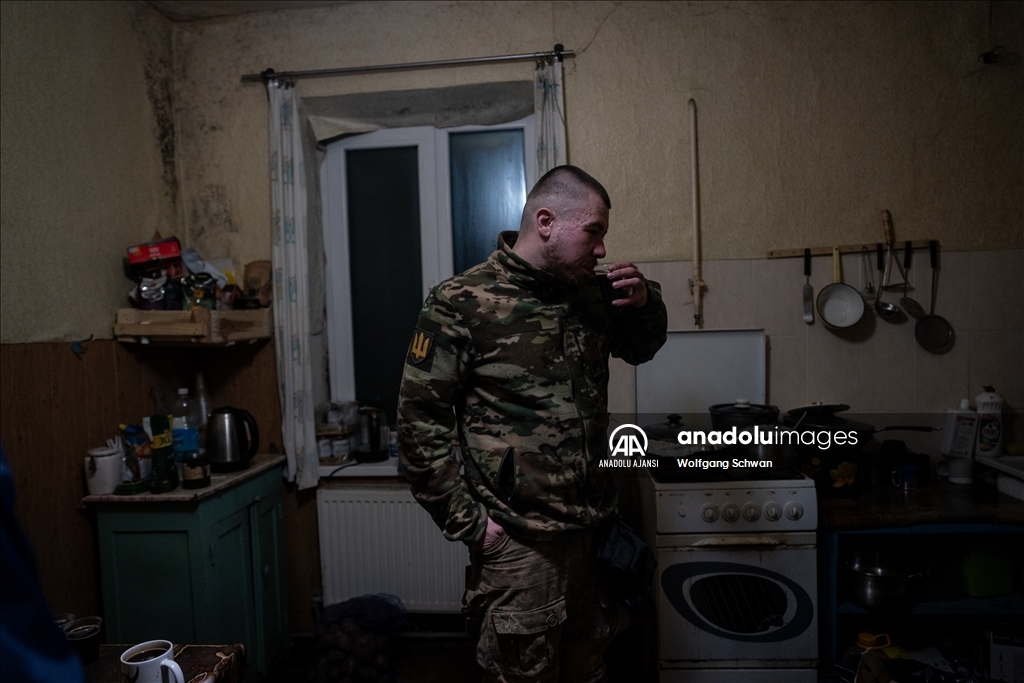 Ukrayna'da ön cephe hattına yakın Çasiv Yar'da savaşan askerlerin nöbet değişimi