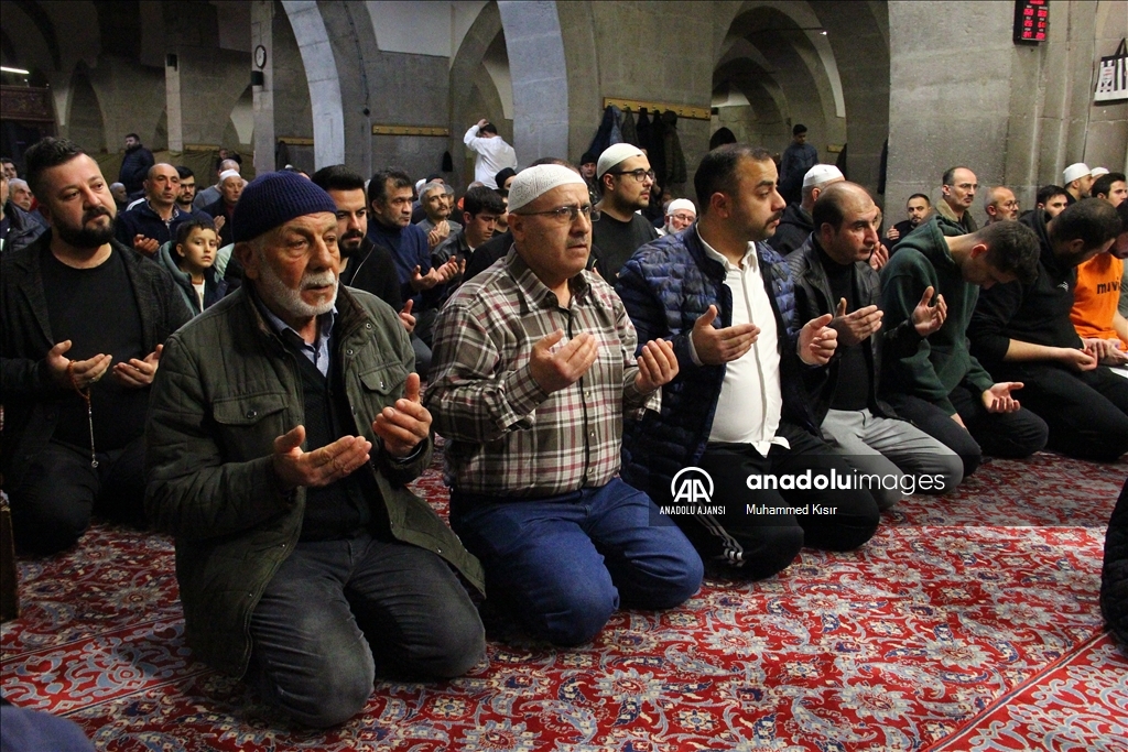 Kayseri'de ilk teravih namazı kılındı