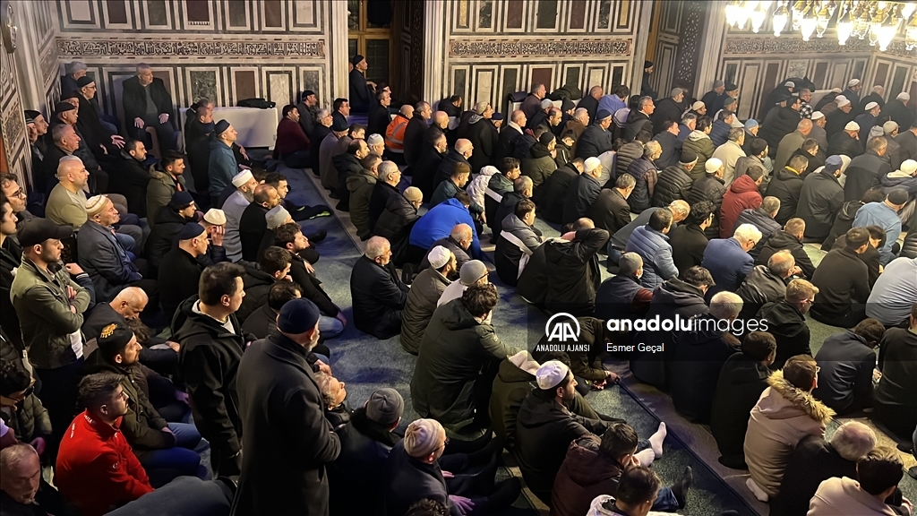 Kocaeli'de ilk teravih kılındı