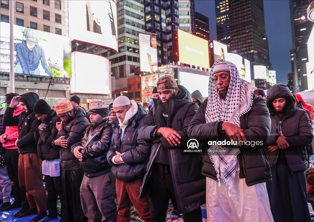 The first tarawih prayer of 2024 performed in Times Square, New York 